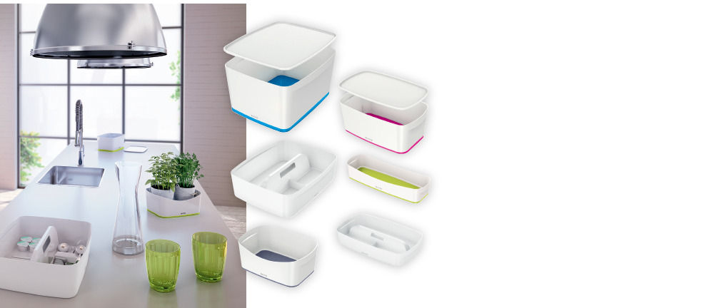 NOUVEAU! LEITZ MYBOX® Mettez fin aux affaires qui traînent partout dans la maison, avec les boîtes de rangement design Leitz MyBox ® qui complémente nt parfaitement votre intérieur .
Les Leitz MyBox® sont refermables et facilement superposables. Elles sont disponibles en plusieurs formats et permettent une organisation totale de l’intérieur grâce aux plateaux organiseurs correspondants.
Les boîtes de rangement MyBox® sont une accroche pour toute salle de séjour, chambre à coucher, salle de bain et cuisine, ainsi que pour chaque bureau!
Il n’a jamais été aussi facile de ranger de façon design!